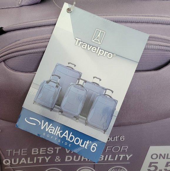Travelpro WalkAbout 6 Carry-on Suitcase - Picture 13 of 15
